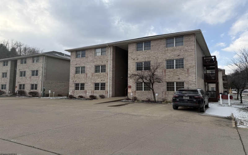 424 Creekside Drive, Morgantown, West Virginia 26508, 2 Bedrooms Bedrooms, 4 Rooms Rooms,2 BathroomsBathrooms,Residential Rentals,For Rent,Creekside,10163089