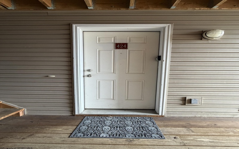 424 Creekside Drive, Morgantown, West Virginia 26508, 2 Bedrooms Bedrooms, 4 Rooms Rooms,2 BathroomsBathrooms,Residential Rentals,For Rent,Creekside,10163089