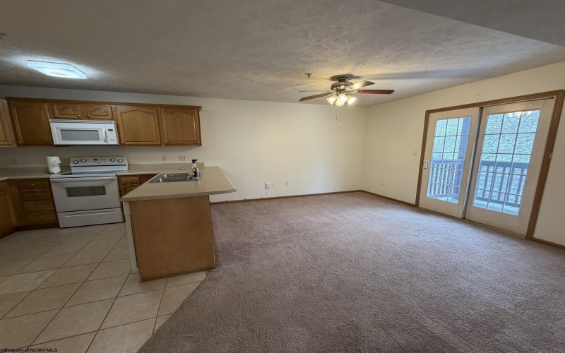 424 Creekside Drive, Morgantown, West Virginia 26508, 2 Bedrooms Bedrooms, 4 Rooms Rooms,2 BathroomsBathrooms,Residential Rentals,For Rent,Creekside,10163089