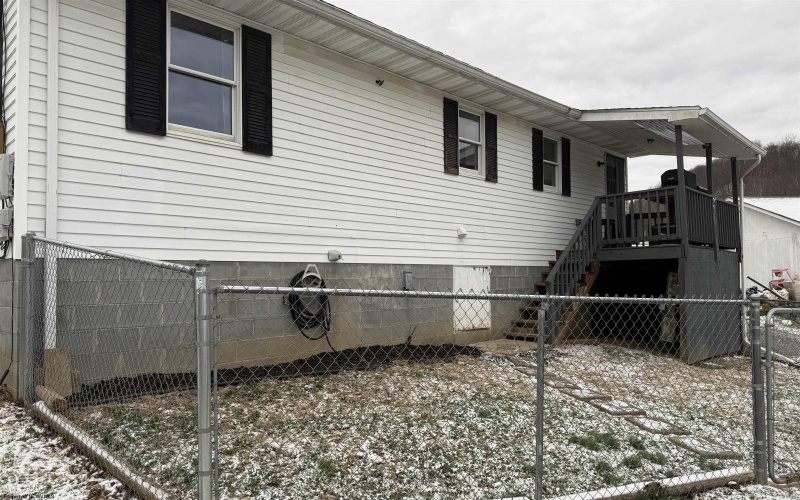 49 New York Avenue, West Union, West Virginia 26456, 3 Bedrooms Bedrooms, 6 Rooms Rooms,1 BathroomBathrooms,Single Family Detached,For Sale,New York,10163085