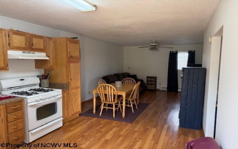 112 Knouse Lane, Granville, West Virginia 26534, 2 Bedrooms Bedrooms, 4 Rooms Rooms,1 BathroomBathrooms,Single Family Detached,For Sale,Knouse,10163087