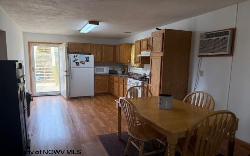 112 Knouse Lane, Granville, West Virginia 26534, 2 Bedrooms Bedrooms, 4 Rooms Rooms,1 BathroomBathrooms,Single Family Detached,For Sale,Knouse,10163087