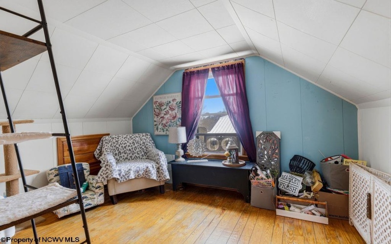 411 Roane Avenue, Clarksburg, West Virginia 26301, 3 Bedrooms Bedrooms, 6 Rooms Rooms,2 BathroomsBathrooms,Single Family Detached,For Sale,Roane,10163088