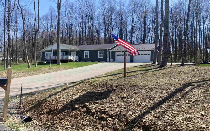 49 Holleran Heights, Kingwood, West Virginia 26537, 3 Bedrooms Bedrooms, 7 Rooms Rooms,2 BathroomsBathrooms,Single Family Detached,For Sale,Holleran,10163101