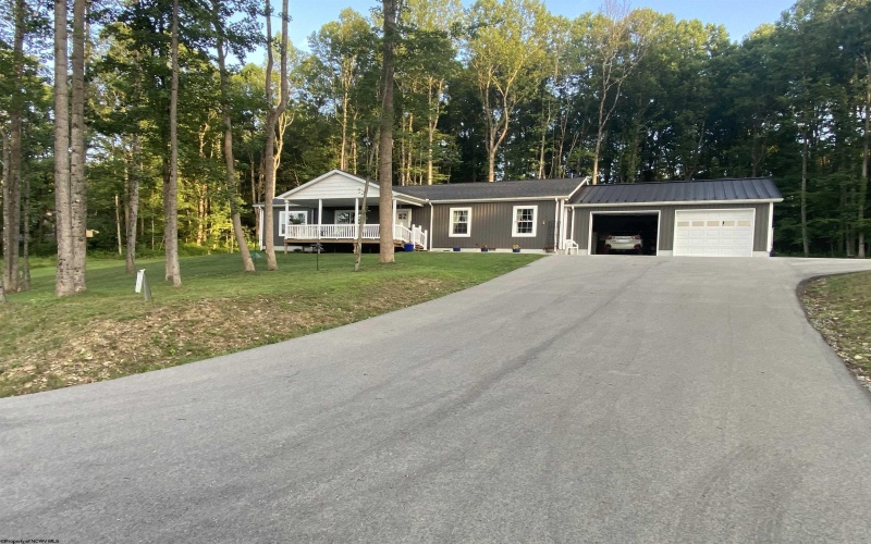 49 Holleran Heights, Kingwood, West Virginia 26537, 3 Bedrooms Bedrooms, 7 Rooms Rooms,2 BathroomsBathrooms,Single Family Detached,For Sale,Holleran,10163101