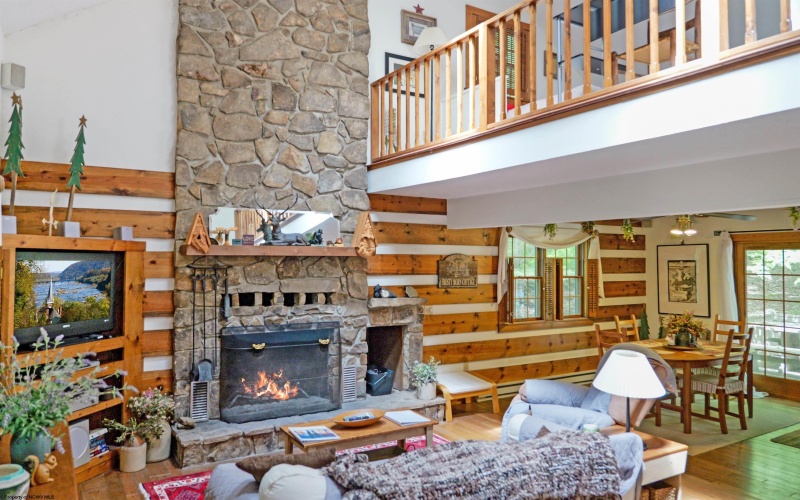 347 Windflower Drive, Terra Alta, West Virginia 26764, 3 Bedrooms Bedrooms, 6 Rooms Rooms,2 BathroomsBathrooms,Single Family Detached,For Sale,Windflower,10163100