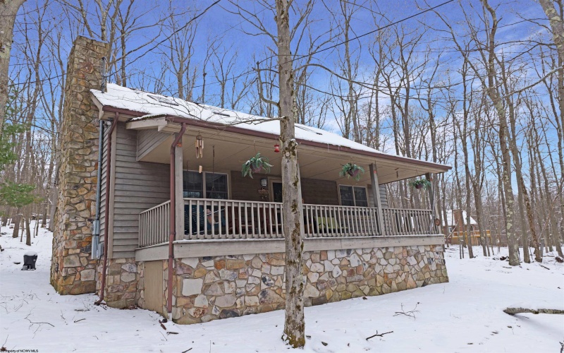 347 Windflower Drive, Terra Alta, West Virginia 26764, 3 Bedrooms Bedrooms, 6 Rooms Rooms,2 BathroomsBathrooms,Single Family Detached,For Sale,Windflower,10163100