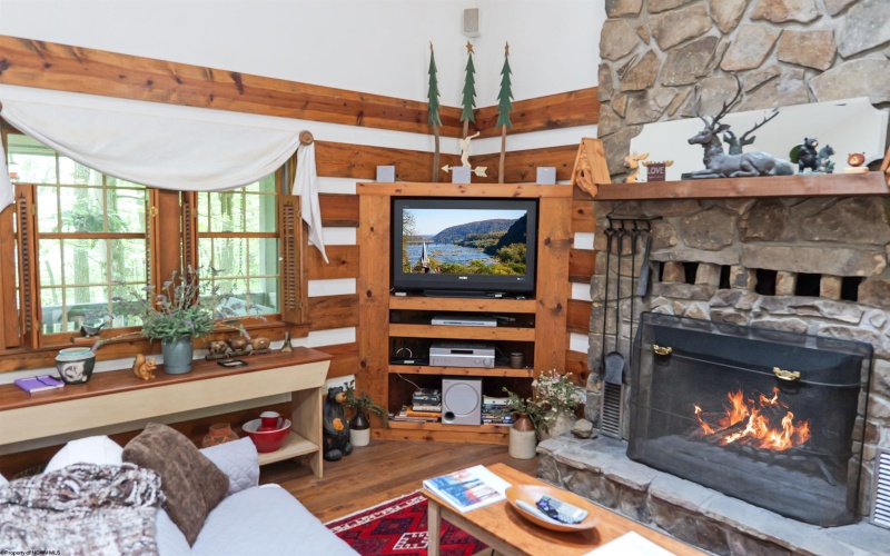 347 Windflower Drive, Terra Alta, West Virginia 26764, 3 Bedrooms Bedrooms, 6 Rooms Rooms,2 BathroomsBathrooms,Single Family Detached,For Sale,Windflower,10163100