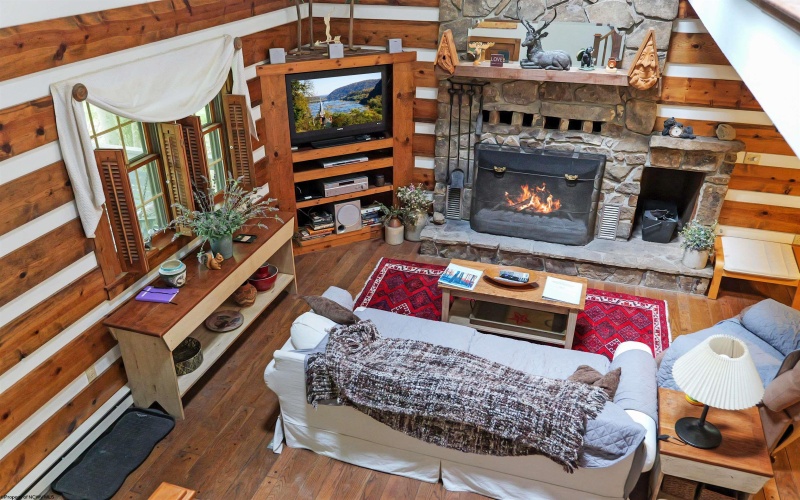 347 Windflower Drive, Terra Alta, West Virginia 26764, 3 Bedrooms Bedrooms, 6 Rooms Rooms,2 BathroomsBathrooms,Single Family Detached,For Sale,Windflower,10163100