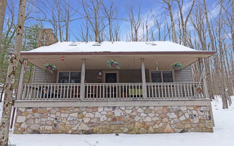 347 Windflower Drive, Terra Alta, West Virginia 26764, 3 Bedrooms Bedrooms, 6 Rooms Rooms,2 BathroomsBathrooms,Single Family Detached,For Sale,Windflower,10163100