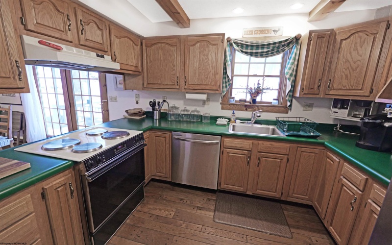 347 Windflower Drive, Terra Alta, West Virginia 26764, 3 Bedrooms Bedrooms, 6 Rooms Rooms,2 BathroomsBathrooms,Single Family Detached,For Sale,Windflower,10163100