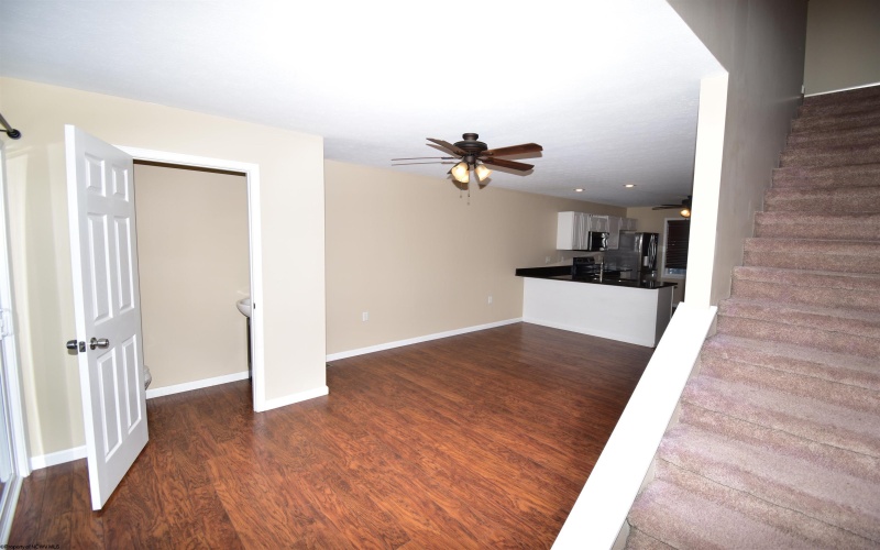 427 Marlowe Circle, Morgantown, West Virginia 26505, 3 Bedrooms Bedrooms, 5 Rooms Rooms,4 BathroomsBathrooms,Residential Rentals,For Rent,Marlowe,10163095