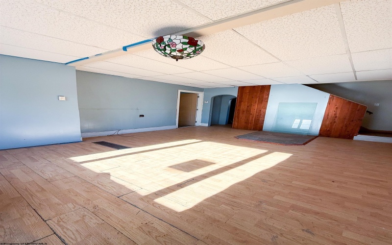 22 FREELAND Street, Fairmont, West Virginia 26554, 1 Bedroom Bedrooms, 9 Rooms Rooms,2 BathroomsBathrooms,Single Family Detached,For Sale,FREELAND,10163102