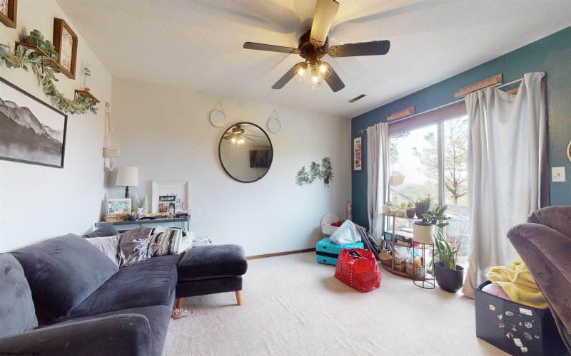 1236 Van Voorhis Road, Morgantown, West Virginia 26505, 2 Bedrooms Bedrooms, 6 Rooms Rooms,1 BathroomBathrooms,Single Family Attached,For Sale,Van Voorhis,10163104