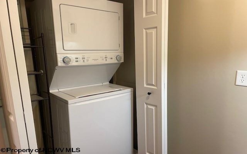 8201 Mountain View Manor, Morgantown, West Virginia 26501, 2 Bedrooms Bedrooms, 4 Rooms Rooms,1 BathroomBathrooms,Residential Rentals,For Rent,Mountain View,10163114 8201 Mountain View Manor, Morgantown, West Virginia 26501, 2 Bedrooms Bedrooms, 4 Rooms Rooms,1 BathroomBathrooms,Residential Rentals,For Rent,Mountain View,10163114