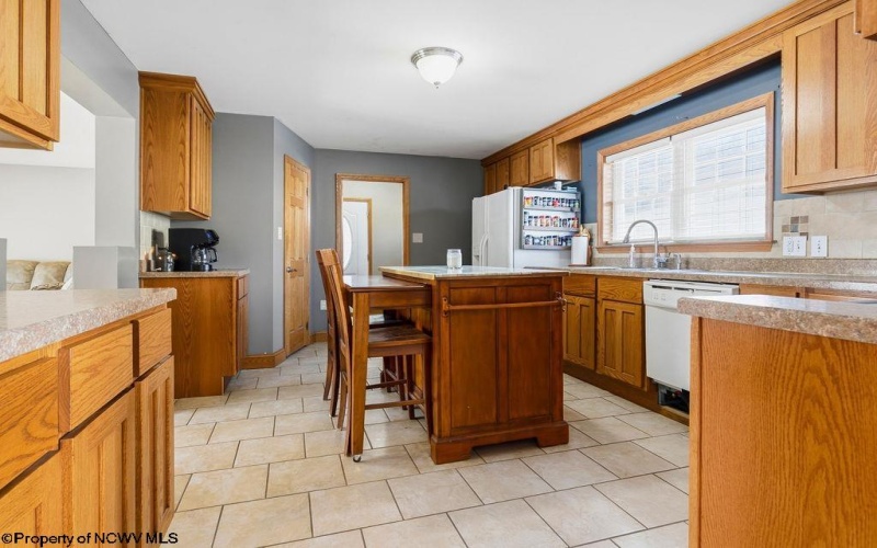 559 Hornors Run Road, Shinnston, West Virginia 26431, 6 Bedrooms Bedrooms, 13 Rooms Rooms,3 BathroomsBathrooms,Single Family Detached,For Sale,Hornors Run,10163112