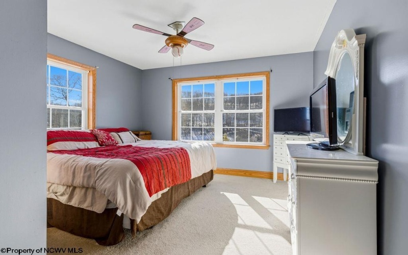 559 Hornors Run Road, Shinnston, West Virginia 26431, 6 Bedrooms Bedrooms, 13 Rooms Rooms,3 BathroomsBathrooms,Single Family Detached,For Sale,Hornors Run,10163112