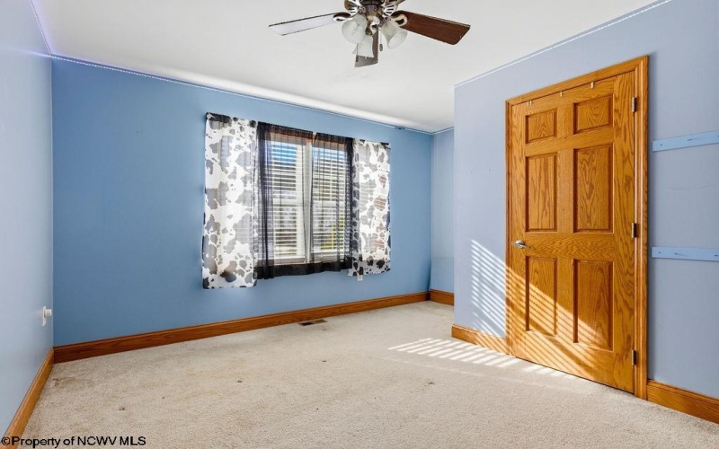 559 Hornors Run Road, Shinnston, West Virginia 26431, 6 Bedrooms Bedrooms, 13 Rooms Rooms,3 BathroomsBathrooms,Single Family Detached,For Sale,Hornors Run,10163112