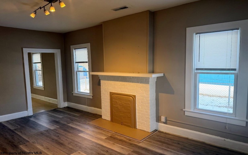 99 Sabraton Avenue, Fairmont, West Virginia 26554, 2 Bedrooms Bedrooms, 5 Rooms Rooms,1 BathroomBathrooms,Single Family Detached,For Sale,Sabraton,10163105 99 Sabraton Avenue, Fairmont, West Virginia 26554, 2 Bedrooms Bedrooms, 5 Rooms Rooms,1 BathroomBathrooms,Single Family Detached,For Sale,Sabraton,10163105