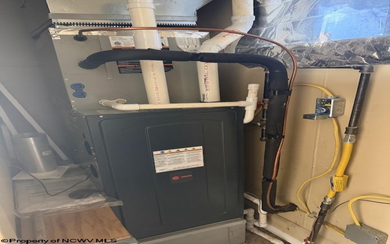 99 Sabraton Avenue, Fairmont, West Virginia 26554, 2 Bedrooms Bedrooms, 5 Rooms Rooms,1 BathroomBathrooms,Single Family Detached,For Sale,Sabraton,10163105 99 Sabraton Avenue, Fairmont, West Virginia 26554, 2 Bedrooms Bedrooms, 5 Rooms Rooms,1 BathroomBathrooms,Single Family Detached,For Sale,Sabraton,10163105