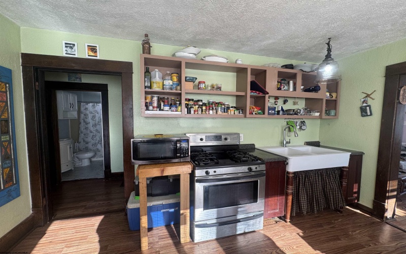 1412 Hood Street, Fairmont, West Virginia 26554, 2 Bedrooms Bedrooms, 5 Rooms Rooms,1 BathroomBathrooms,Single Family Detached,For Sale,Hood,10163111 1412 Hood Street, Fairmont, West Virginia 26554, 2 Bedrooms Bedrooms, 5 Rooms Rooms,1 BathroomBathrooms,Single Family Detached,For Sale,Hood,10163111