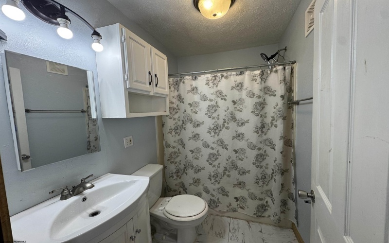 1412 Hood Street, Fairmont, West Virginia 26554, 2 Bedrooms Bedrooms, 5 Rooms Rooms,1 BathroomBathrooms,Single Family Detached,For Sale,Hood,10163111 1412 Hood Street, Fairmont, West Virginia 26554, 2 Bedrooms Bedrooms, 5 Rooms Rooms,1 BathroomBathrooms,Single Family Detached,For Sale,Hood,10163111