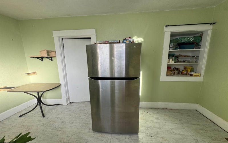 1412 Hood Street, Fairmont, West Virginia 26554, 2 Bedrooms Bedrooms, 5 Rooms Rooms,1 BathroomBathrooms,Single Family Detached,For Sale,Hood,10163111 1412 Hood Street, Fairmont, West Virginia 26554, 2 Bedrooms Bedrooms, 5 Rooms Rooms,1 BathroomBathrooms,Single Family Detached,For Sale,Hood,10163111