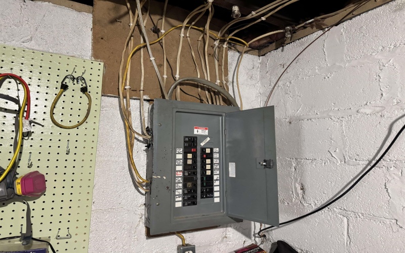 1412 Hood Street, Fairmont, West Virginia 26554, 2 Bedrooms Bedrooms, 5 Rooms Rooms,1 BathroomBathrooms,Single Family Detached,For Sale,Hood,10163111 1412 Hood Street, Fairmont, West Virginia 26554, 2 Bedrooms Bedrooms, 5 Rooms Rooms,1 BathroomBathrooms,Single Family Detached,For Sale,Hood,10163111