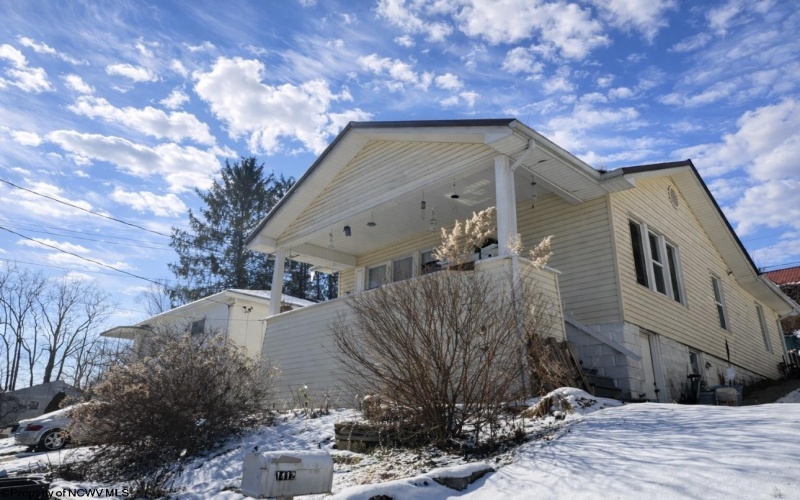 1412 Hood Street, Fairmont, West Virginia 26554, 2 Bedrooms Bedrooms, 5 Rooms Rooms,1 BathroomBathrooms,Single Family Detached,For Sale,Hood,10163111 1412 Hood Street, Fairmont, West Virginia 26554, 2 Bedrooms Bedrooms, 5 Rooms Rooms,1 BathroomBathrooms,Single Family Detached,For Sale,Hood,10163111