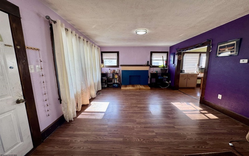 1412 Hood Street, Fairmont, West Virginia 26554, 2 Bedrooms Bedrooms, 5 Rooms Rooms,1 BathroomBathrooms,Single Family Detached,For Sale,Hood,10163111 1412 Hood Street, Fairmont, West Virginia 26554, 2 Bedrooms Bedrooms, 5 Rooms Rooms,1 BathroomBathrooms,Single Family Detached,For Sale,Hood,10163111