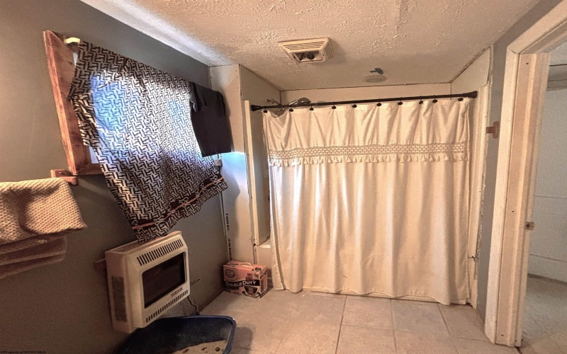 111 N 25th Street, Clarksburg, West Virginia 26301, 2 Bedrooms Bedrooms, 4 Rooms Rooms,1 BathroomBathrooms,Single Family Detached,For Sale,25th,10163129 111 N 25th Street, Clarksburg, West Virginia 26301, 2 Bedrooms Bedrooms, 4 Rooms Rooms,1 BathroomBathrooms,Single Family Detached,For Sale,25th,10163129