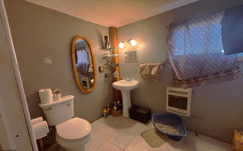 111 N 25th Street, Clarksburg, West Virginia 26301, 2 Bedrooms Bedrooms, 4 Rooms Rooms,1 BathroomBathrooms,Single Family Detached,For Sale,25th,10163129 111 N 25th Street, Clarksburg, West Virginia 26301, 2 Bedrooms Bedrooms, 4 Rooms Rooms,1 BathroomBathrooms,Single Family Detached,For Sale,25th,10163129