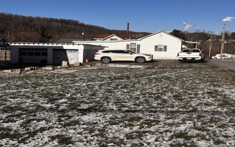 111 N 25th Street, Clarksburg, West Virginia 26301, 2 Bedrooms Bedrooms, 4 Rooms Rooms,1 BathroomBathrooms,Single Family Detached,For Sale,25th,10163129 111 N 25th Street, Clarksburg, West Virginia 26301, 2 Bedrooms Bedrooms, 4 Rooms Rooms,1 BathroomBathrooms,Single Family Detached,For Sale,25th,10163129
