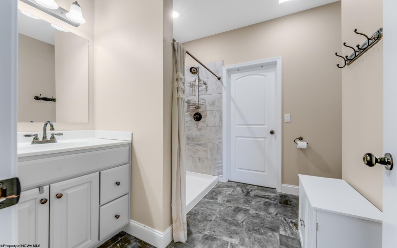 4004 Yellow Birch Lane, Morgantown, West Virginia 26501, 3 Bedrooms Bedrooms, 8 Rooms Rooms,2 BathroomsBathrooms,Single Family Attached,For Sale,Yellow Birch,10163127