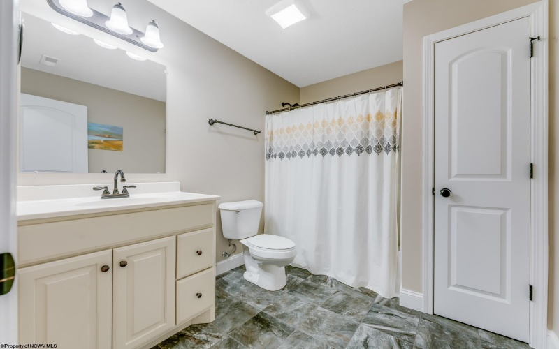 4004 Yellow Birch Lane, Morgantown, West Virginia 26501, 3 Bedrooms Bedrooms, 8 Rooms Rooms,2 BathroomsBathrooms,Single Family Attached,For Sale,Yellow Birch,10163127