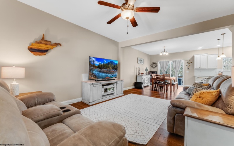 4004 Yellow Birch Lane, Morgantown, West Virginia 26501, 3 Bedrooms Bedrooms, 8 Rooms Rooms,2 BathroomsBathrooms,Single Family Attached,For Sale,Yellow Birch,10163127