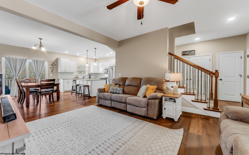 4004 Yellow Birch Lane, Morgantown, West Virginia 26501, 3 Bedrooms Bedrooms, 8 Rooms Rooms,2 BathroomsBathrooms,Single Family Attached,For Sale,Yellow Birch,10163127