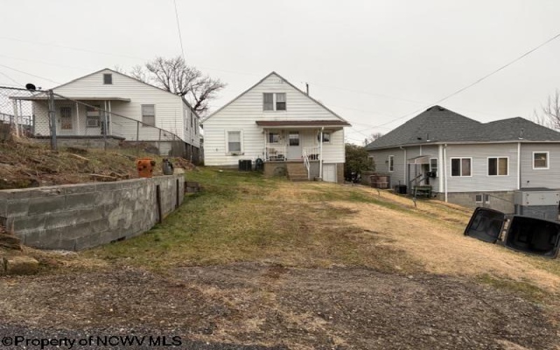 317 Indiana Avenue, Clarksburg, West Virginia 26301, 2 Bedrooms Bedrooms, 7 Rooms Rooms,1 BathroomBathrooms,Single Family Detached,For Sale,Indiana,10163128 317 Indiana Avenue, Clarksburg, West Virginia 26301, 2 Bedrooms Bedrooms, 7 Rooms Rooms,1 BathroomBathrooms,Single Family Detached,For Sale,Indiana,10163128