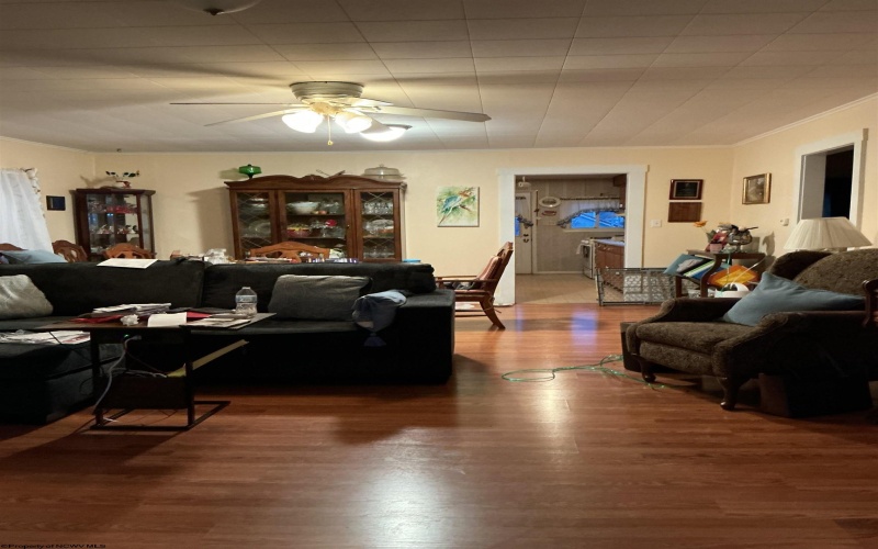 317 Indiana Avenue, Clarksburg, West Virginia 26301, 2 Bedrooms Bedrooms, 7 Rooms Rooms,1 BathroomBathrooms,Single Family Detached,For Sale,Indiana,10163128 317 Indiana Avenue, Clarksburg, West Virginia 26301, 2 Bedrooms Bedrooms, 7 Rooms Rooms,1 BathroomBathrooms,Single Family Detached,For Sale,Indiana,10163128