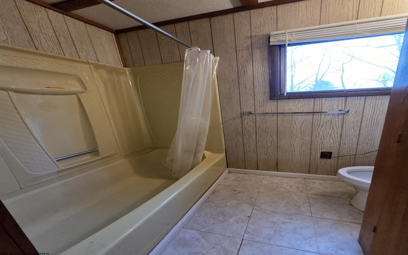 2 Fox Ridge Road, Elkins, West Virginia 26241, 4 Bedrooms Bedrooms, 7 Rooms Rooms,2 BathroomsBathrooms,Single Family Detached,For Sale,Fox Ridge,10163125