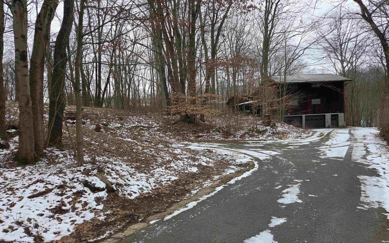 2 Fox Ridge Road, Elkins, West Virginia 26241, 4 Bedrooms Bedrooms, 7 Rooms Rooms,2 BathroomsBathrooms,Single Family Detached,For Sale,Fox Ridge,10163125