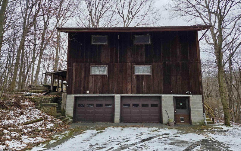 2 Fox Ridge Road, Elkins, West Virginia 26241, 4 Bedrooms Bedrooms, 7 Rooms Rooms,2 BathroomsBathrooms,Single Family Detached,For Sale,Fox Ridge,10163125