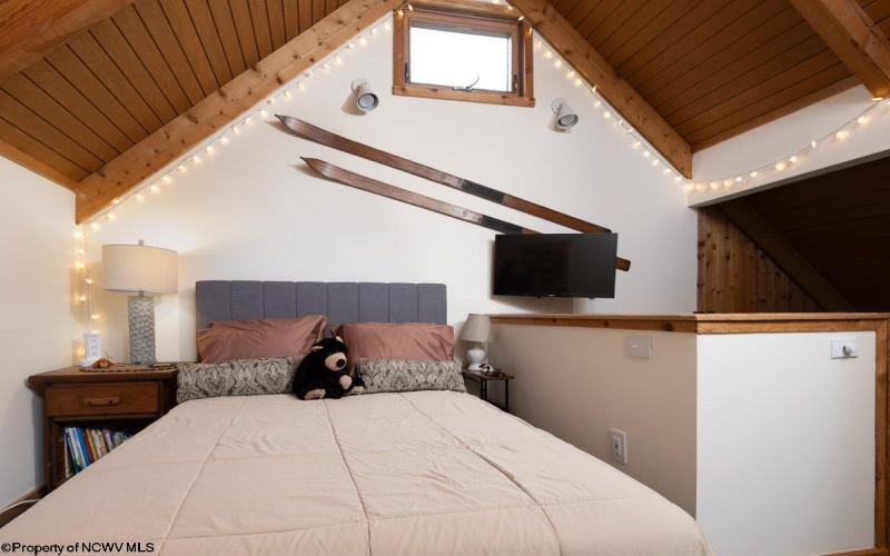 45 Wildflower Way, Davis, West Virginia 26260, 2 Bedrooms Bedrooms, 5 Rooms Rooms,1 BathroomBathrooms,Single Family Detached,For Sale,Wildflower,10158784