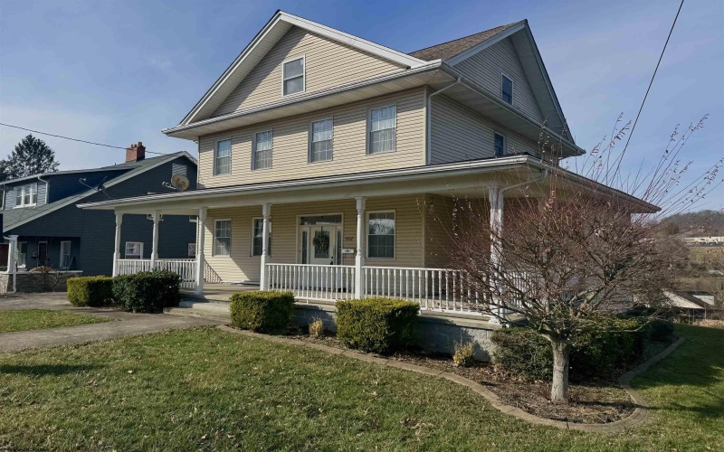 1507 Edgeway Drive, Fairmont, West Virginia 26554, 5 Bedrooms Bedrooms, 12 Rooms Rooms,3 BathroomsBathrooms,Single Family Detached,For Sale,Edgeway,10163122 1507 Edgeway Drive, Fairmont, West Virginia 26554, 5 Bedrooms Bedrooms, 12 Rooms Rooms,3 BathroomsBathrooms,Single Family Detached,For Sale,Edgeway,10163122