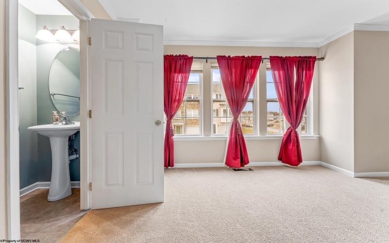 158 Birds Eye View Drive, Morgantown, West Virginia 26501, 2 Bedrooms Bedrooms, 7 Rooms Rooms,2 BathroomsBathrooms,Single Family Attached,For Sale,Birds Eye View,10163137