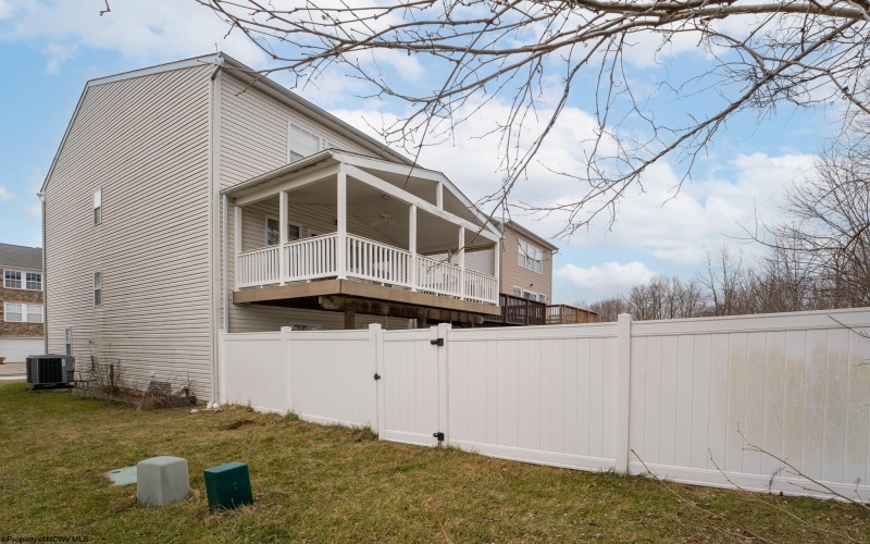 158 Birds Eye View Drive, Morgantown, West Virginia 26501, 2 Bedrooms Bedrooms, 7 Rooms Rooms,2 BathroomsBathrooms,Single Family Attached,For Sale,Birds Eye View,10163137