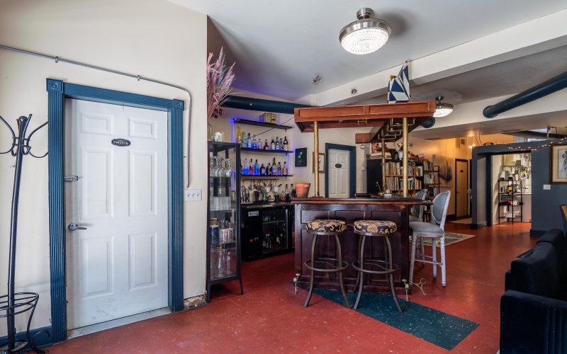 274 East Avenue, Thomas, West Virginia 26292, ,Multi-unit/income,For Sale,East,10163135