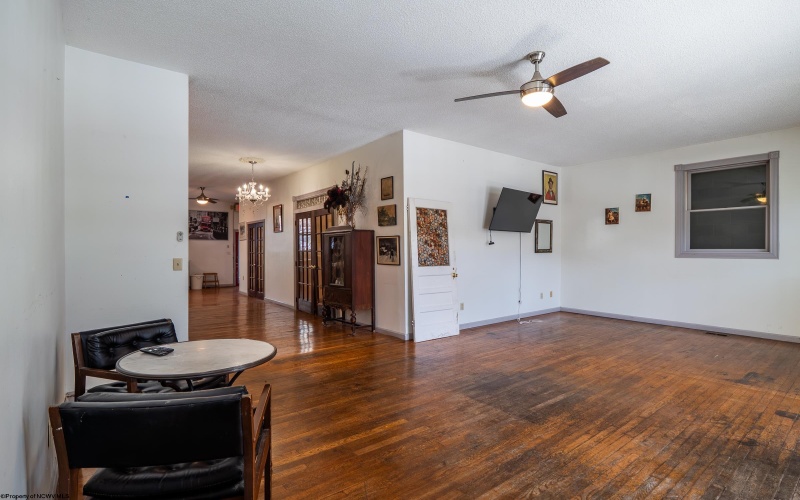 274 East Avenue, Thomas, West Virginia 26292, ,Multi-unit/income,For Sale,East,10163135