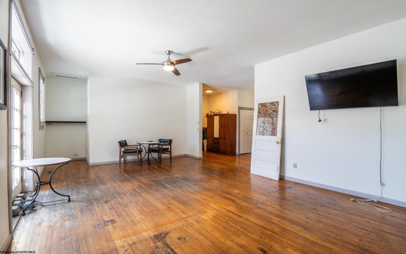 274 East Avenue, Thomas, West Virginia 26292, ,Multi-unit/income,For Sale,East,10163135