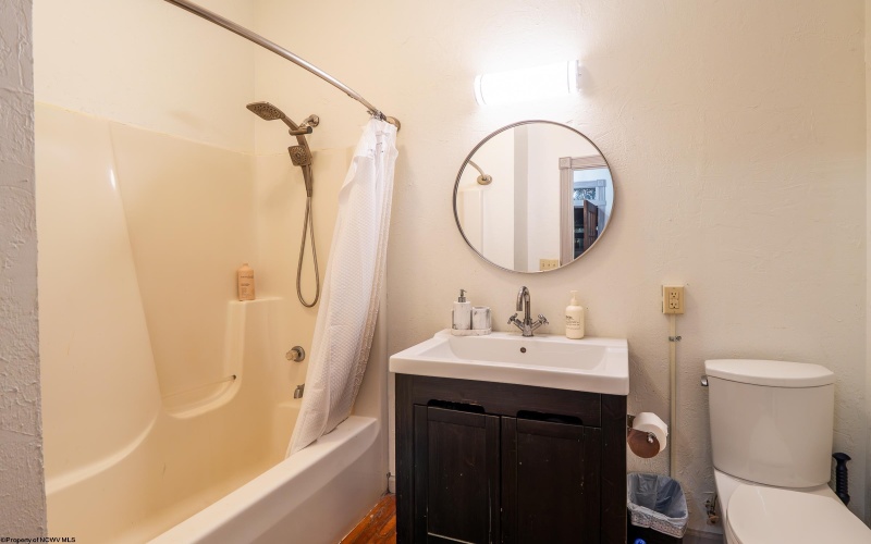 274 East Avenue, Thomas, West Virginia 26292, ,Multi-unit/income,For Sale,East,10163135